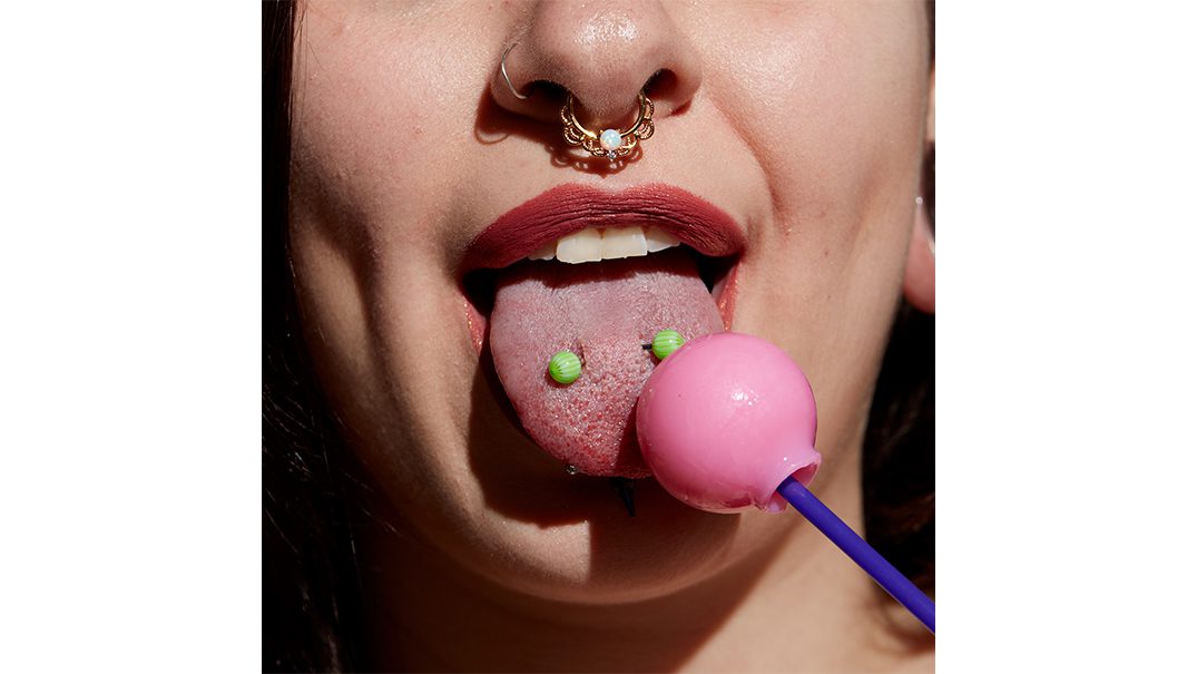 Know about oral piercing and tongue jewelry selection